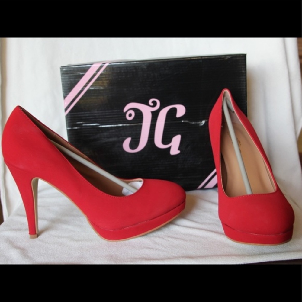Red heels size 8.5